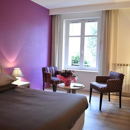 Logis Hotel Saint-Roch Pleumartin Dış mekan fotoğraf