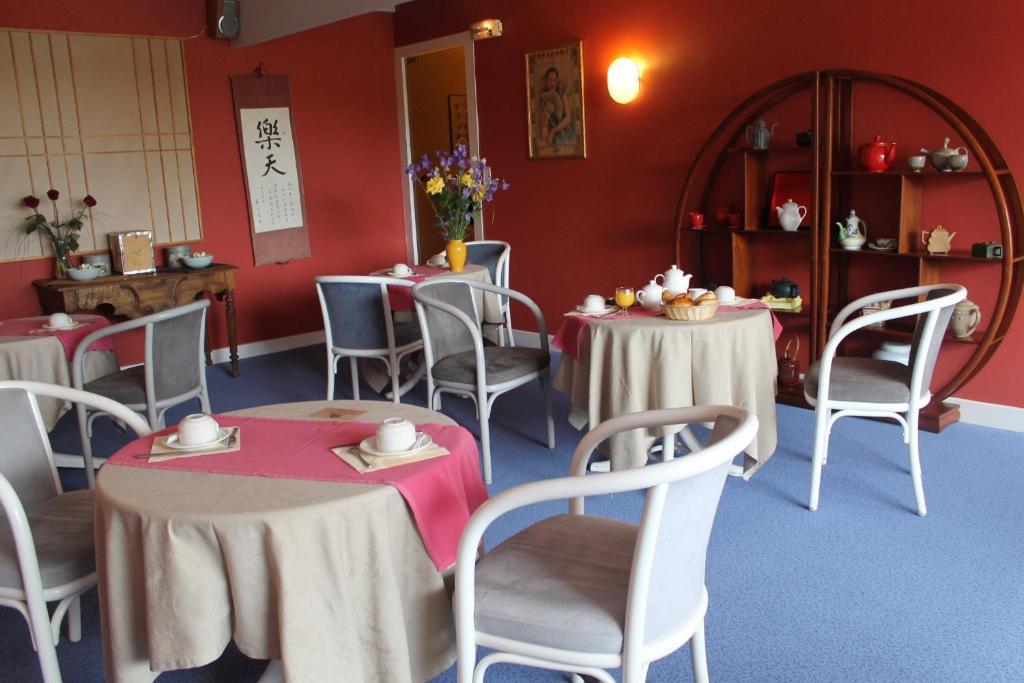 Logis Hotel Saint-Roch Pleumartin Dış mekan fotoğraf