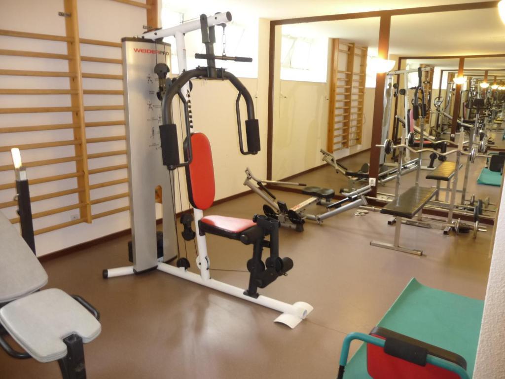 Logis Hotel Saint-Roch Pleumartin Dış mekan fotoğraf