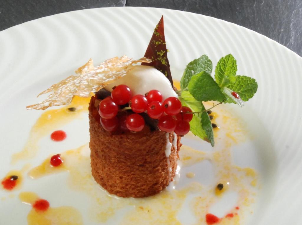 Logis Hotel Saint-Roch Pleumartin Dış mekan fotoğraf