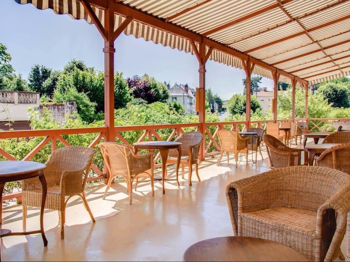 Logis Hotel Saint-Roch Pleumartin Dış mekan fotoğraf