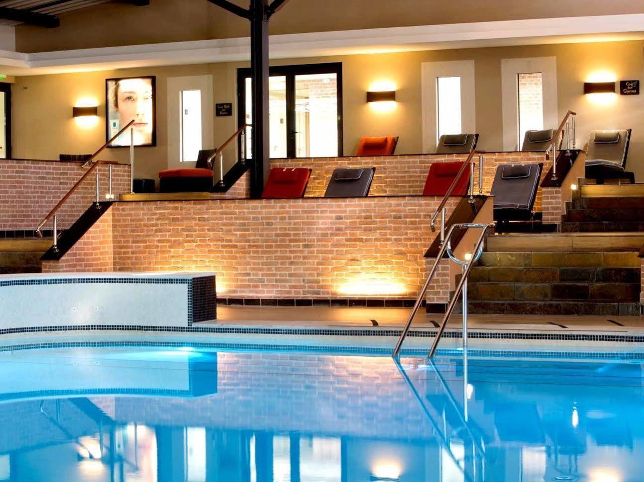 Logis Hotel Saint-Roch Pleumartin Dış mekan fotoğraf
